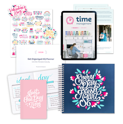 A mockup of everything included in the bundle in one image.